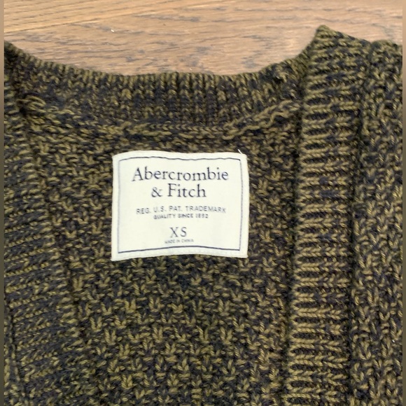 **SOLD**Abercrombie and Fitch cardigan bundle lot - 2 pieces - Picture 6 of 15